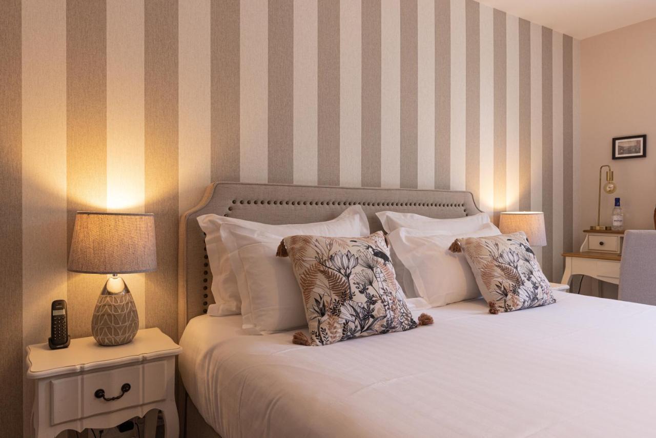 סן-סיפרייה Hotel-Restaurant Des Augustins מראה חיצוני תמונה