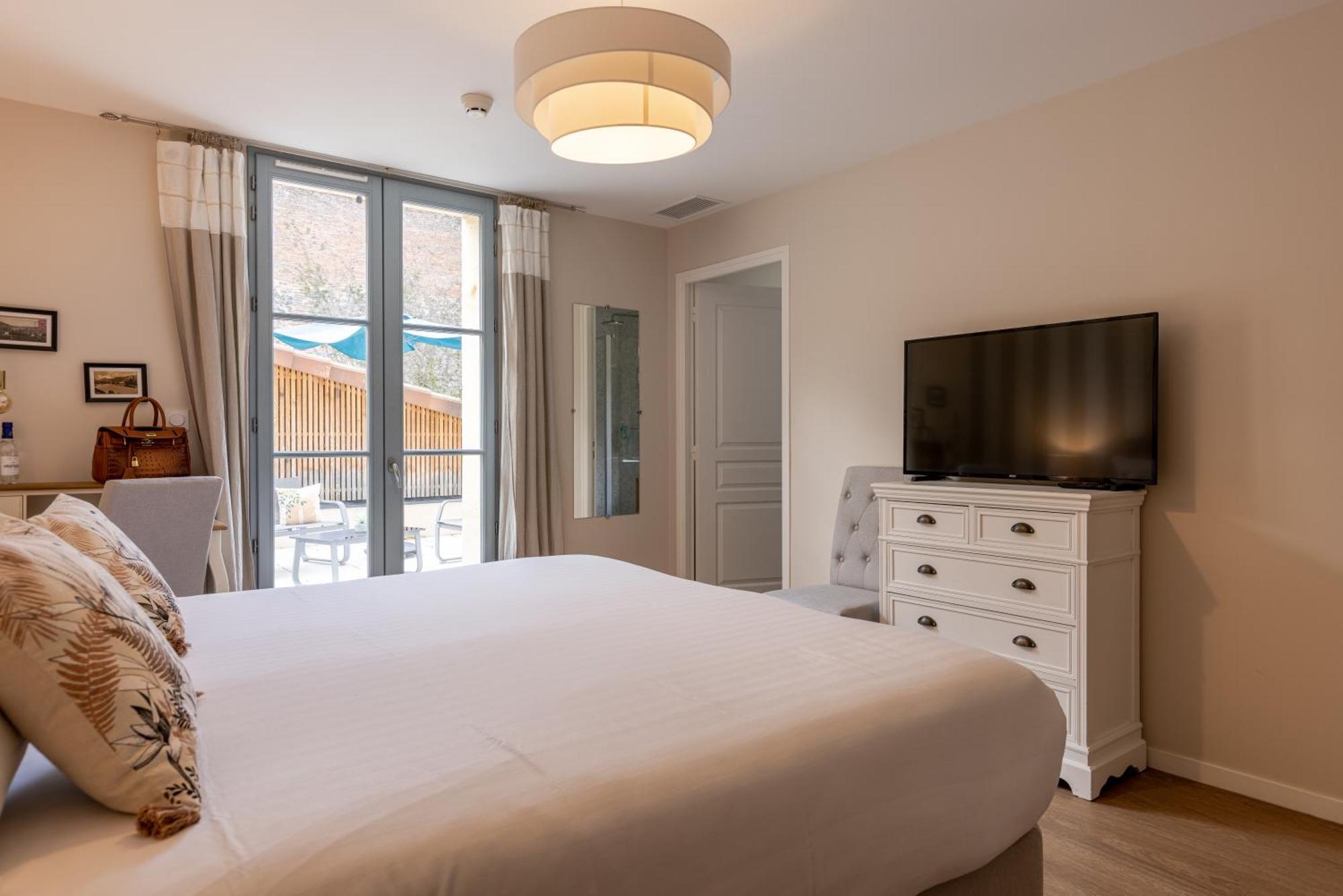 סן-סיפרייה Hotel-Restaurant Des Augustins מראה חיצוני תמונה